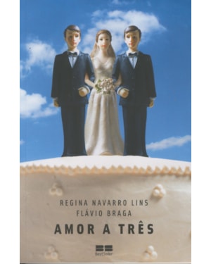 AMOR A TRÊS