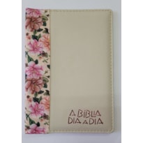 BÍBLIA DIA A DIA 2024 - LUXO - FLORAL ROSA MADEIRA/MARFIM