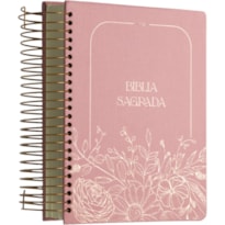 BÍBLIA NVI, LETRA TRADICIONAL, FONTE LEITURA PERFEIRA, COM ESPAÇO PARA ANOTAÇÕES CENTRAL, CAPA DURA COM ESPIRAL ROSA FLORAL
