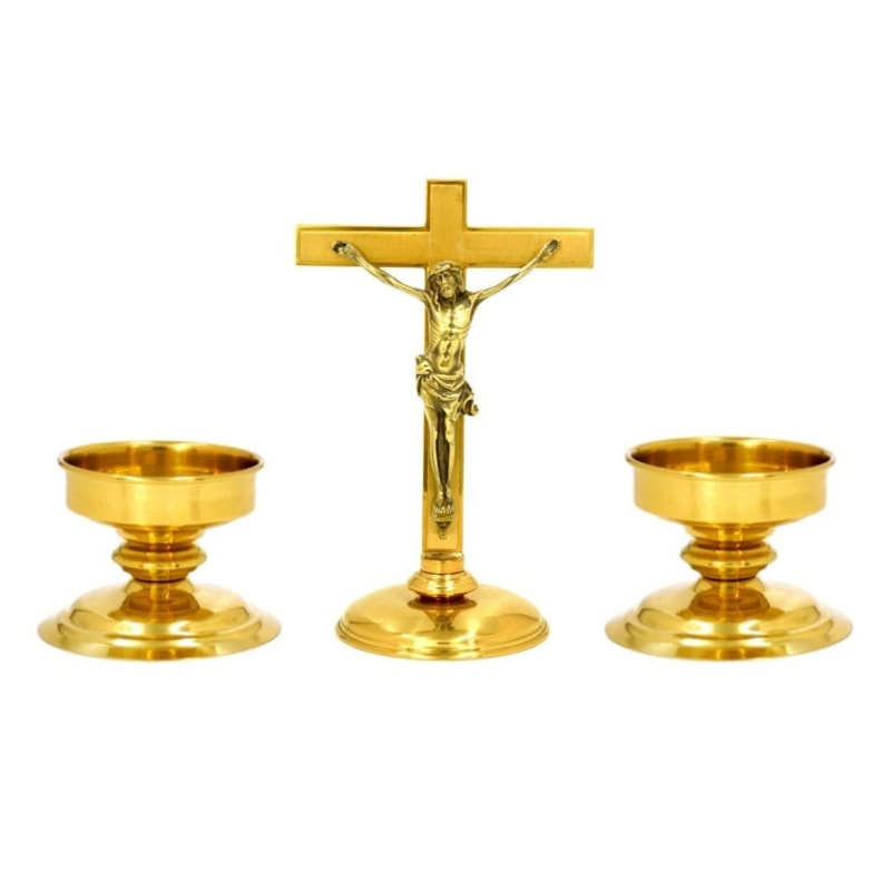 CONJUNTO DE 2 CASTIÇAIS + CRUZ DE ALTAR