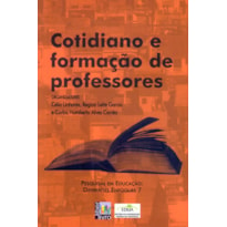 COTIDIANO E FORMAÇÃO DE PROFESSORES