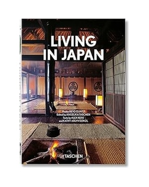 Living in Japan. 40th ed.