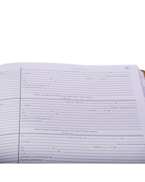 LIVRO DE REGISTRO BATISMO SEM ÍNDICE COM 200 FOLHAS - 04 REGISTROS POR FOLHA